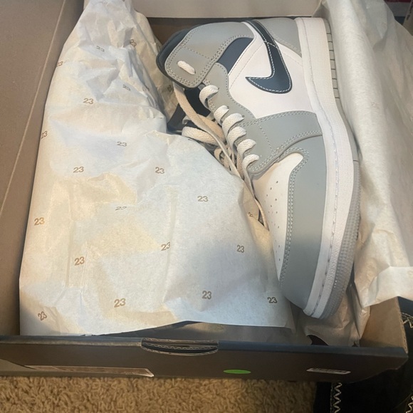 Men’s Jordan 1. My son wore them 1 time and realized high tops were not for him. - Picture 4 of 5